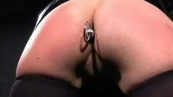 Buttplugged amateur slave emma louise in humiliate