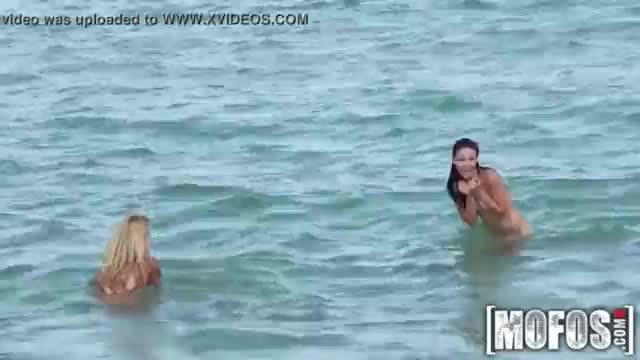 Mofos two perfect beach babes have some fun