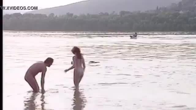 Amateur pissing threesome movie
