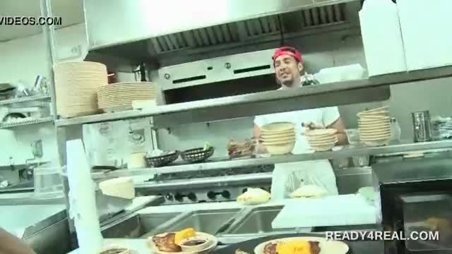 Flashing tits in a restaurant