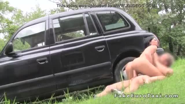 Fit busty amateur fucks cab driver outdoor
