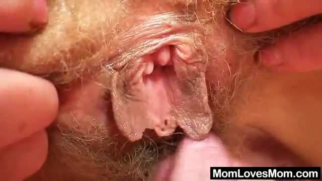Unshaven amateurmom gets toyed by perverse blond