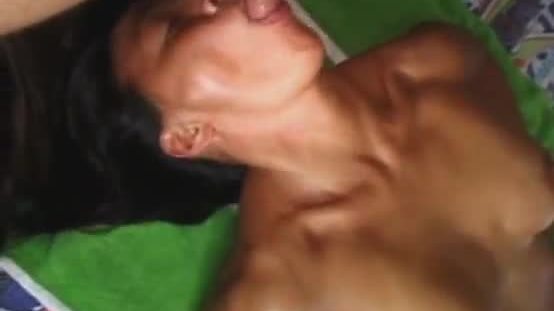 Amateur brunette gf toys and fucks