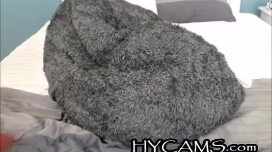 Redhead chubby round ass toying