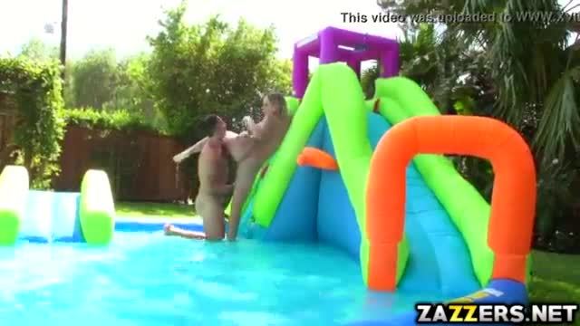 Keiran lee got some hot outdoor blowjob