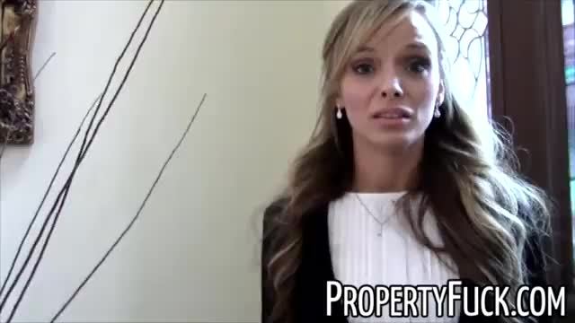 Riley reid fucks the real estate agent